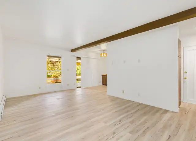 Property at 922 100th Ave NE #12, Bellevue, WA, 98004, 2 beds, 1 bath, [object Object]
