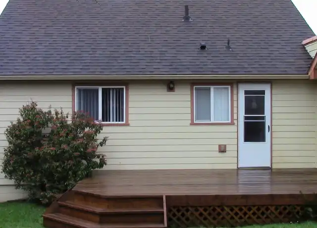 Property at 616 NW Lee St, Newport, OR, 97365, 3 beds, 1.5 baths, [object Object]