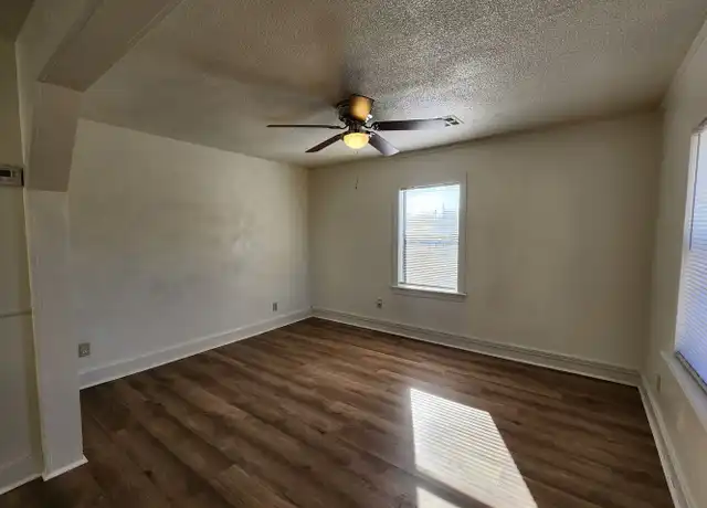 Property at 829 N Union Ave, Shawnee, OK, 74801, 2 beds, 1 bath, [object Object]