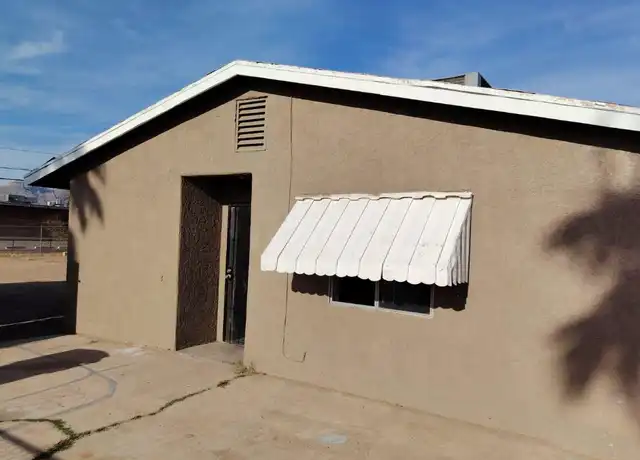 Property at 218 W Navajo Rd, Tucson, AZ, 85705, 2 beds, 2 baths, [object Object]