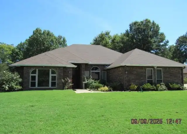 Property at 820 Drake Dr, Conway, AR, 72034, 3 beds, 2 baths, [object Object]