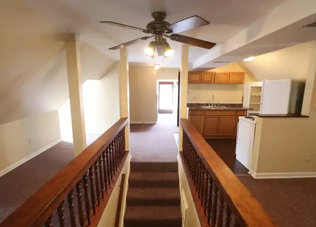 Property at 214 S 4th St Unit 5, Richmond, IN, 47374, 1 bed, 1 bath, [object Object]