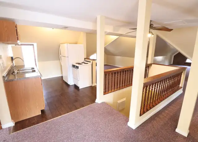 Property at 214 S 4th St Unit 5, Richmond, IN, 47374, 1 bed, 1 bath, [object Object]