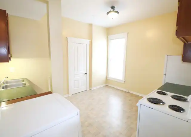 Property at 214 S 4th St Unit 4, Richmond, IN, 47374, 1 bed, 1 bath, [object Object]