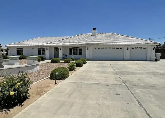 Property at 9363 8th Ave, Hesperia, CA, 92345, 3 beds, 2 baths, [object Object]