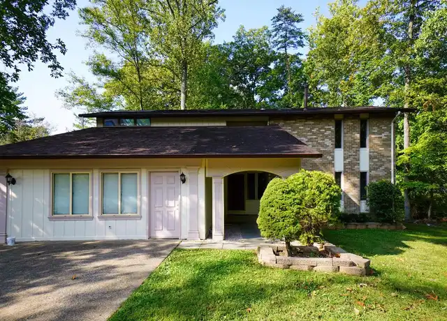 Property at 5248 Signal Hill Dr, Burke, VA, 22015, 4 beds, 3.5 baths, [object Object]