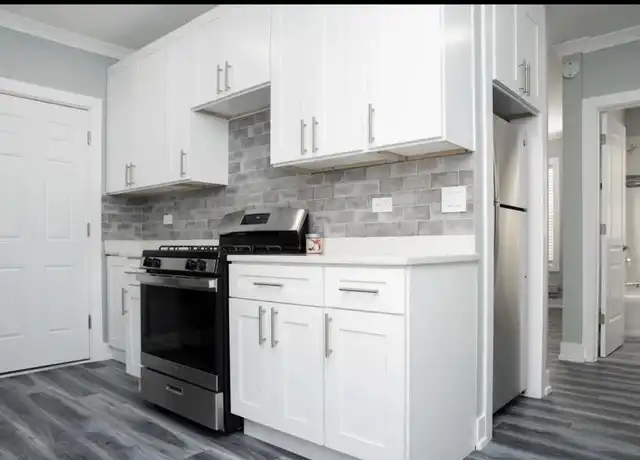 Property at 3821 N Greenview Ave, Chicago, IL, 60613, 0 beds, 1 bath, [object Object]