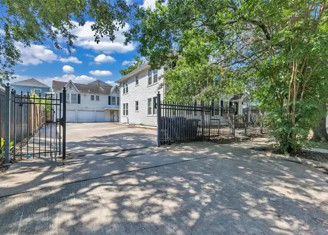 Property at 1133 W Clay St Unit C, Houston, TX, 77019, 0 beds, 1 bath, [object Object]