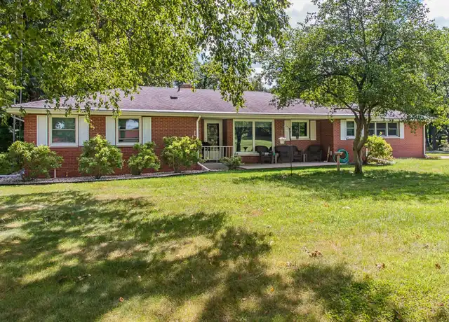 Property at 665 E Xy Ave, Vicksburg, MI, 49097, 3 beds, 1.5 baths, [object Object]