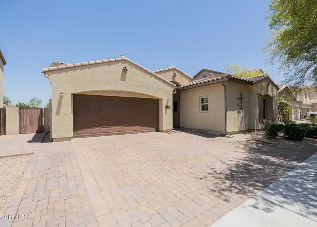 Property at 1520 E Apollo Rd, Phoenix, AZ, 85042, 4 beds, 2 baths, [object Object]