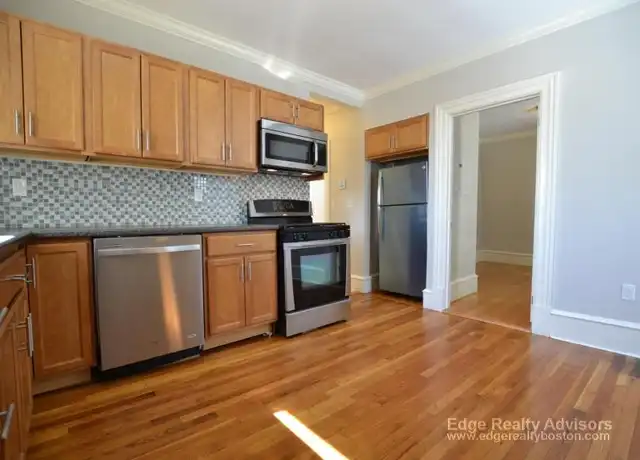Property at 33 Bigelow St, Brighton, MA, 02135, 2 beds, 1 bath, [object Object]