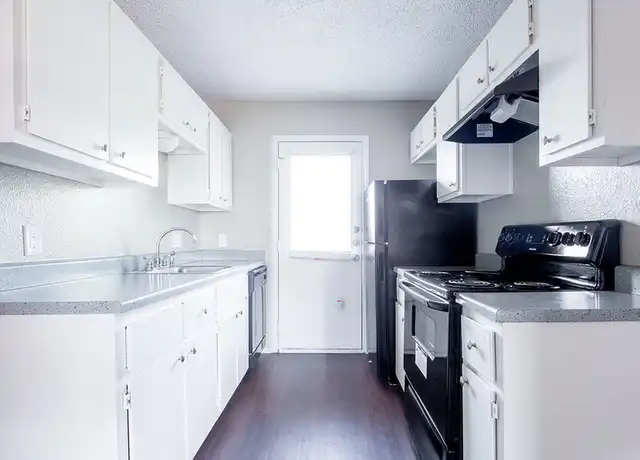 Property at 6818 S Congress Ave Unit 1983, Austin, TX, 78745, 2 beds, 1 bath, [object Object]