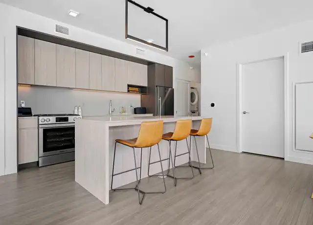 Property at 1250 S Indiana Ave Unit 3101, Chicago, IL, 60605, 1 bed, 1 bath, [object Object]