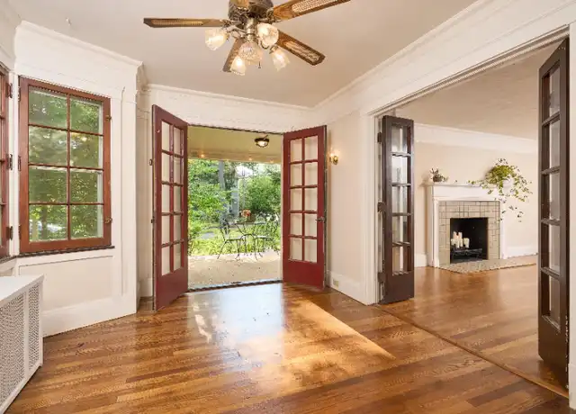 Property at 2155 Middlefield Rd Unit Main, Cleveland Heights, OH, 44106, 4 beds, 2.5 baths, [object Object]