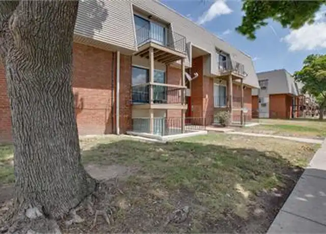 Property at 424 Cherry Hill Trl Unit 201, Inkster, MI, 48141, 2 beds, 1.5 baths, [object Object]