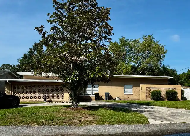 Property at 210 S Lakeshore Dr, Lake Wales, FL, 33859, 3 beds, 2 baths, [object Object]