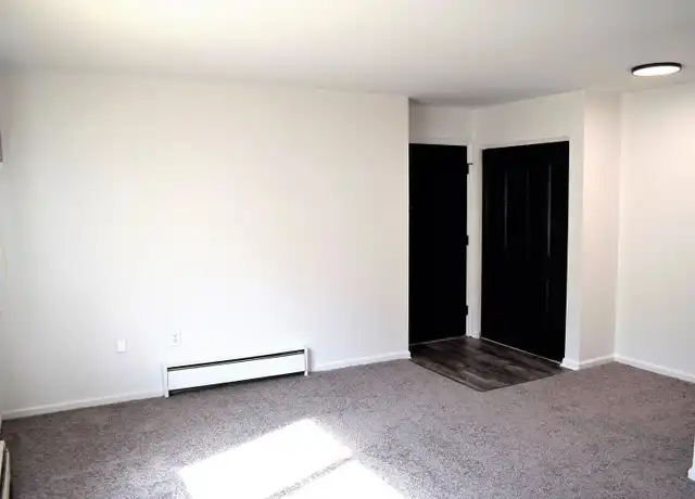 Property at 201 Valley Ave, New Brighton, PA, 15066, 1 bed, 1 bath, [object Object]