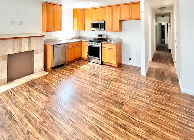 Property at 5507 S Manhattan Pl Unit 5, Los Angeles, CA, 90062, 3 beds, 2 baths, [object Object]