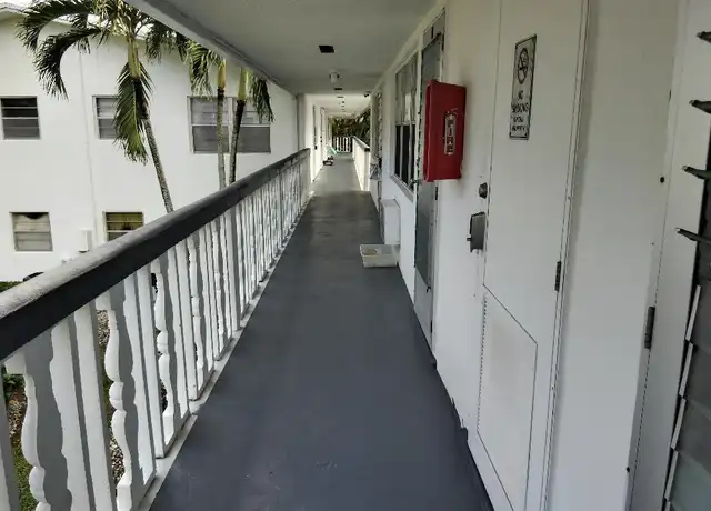 Property at 70 Canterbury C Unit C, West Palm Beach, FL, 33417, 1 bed, 1 bath, [object Object]