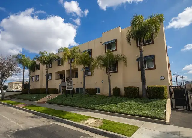 Photo of 14742 Blaine Ave, Bellflower, CA 90706