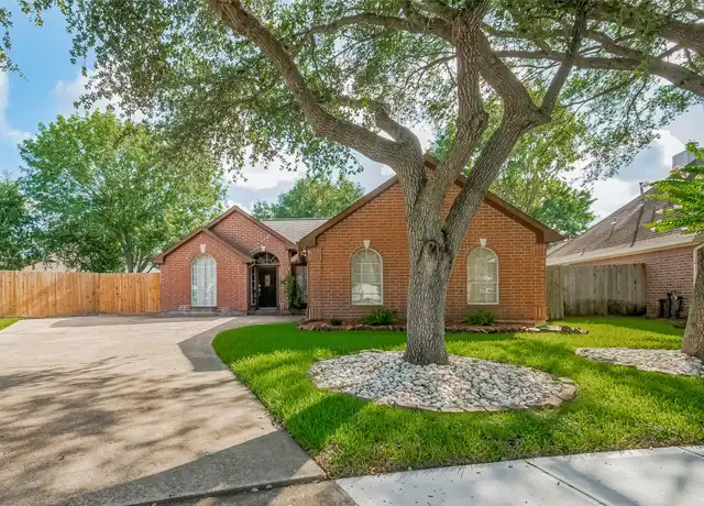 Property at 6303 Palm Ct, Pearland, TX, 77584, 3 beds, 2 baths, [object Object]