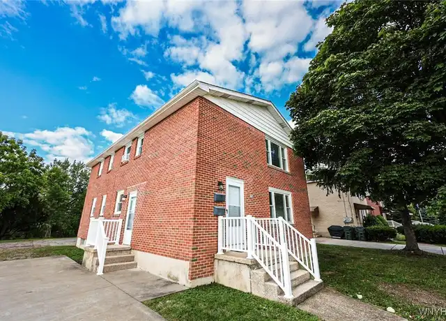 Property at 862 Falcon Dr, Depew, NY, 14043, 3 beds, 1 bath, [object Object]