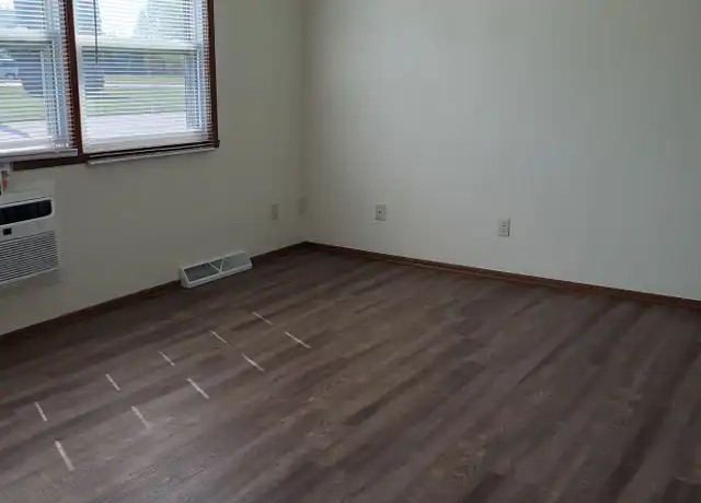 Property at Fairview - 342 Martin Ave, Fond du Lac, WI, 54935, 2 beds, 1 bath, [object Object]