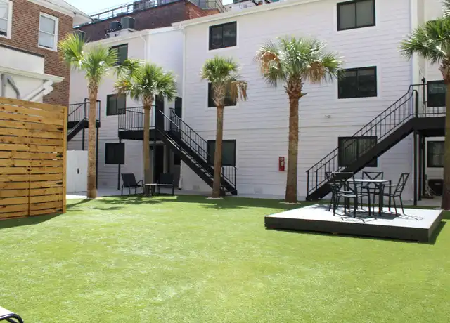 Property at 367 King Street - 367 King St, Charleston, SC, 29401, 0-1 beds, 1 bath, [object Object]