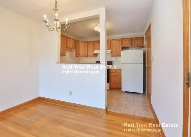 Property at 286 Grove St, Auburndale, MA, 02466, 2 beds, 1 bath, [object Object]
