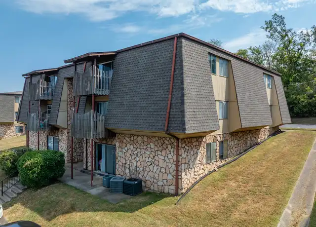 Property at Hartford House Apartments - 111 Whitsett Rd, Nashville, TN, 37210, 1 bed, 1 bath, [object Object]
