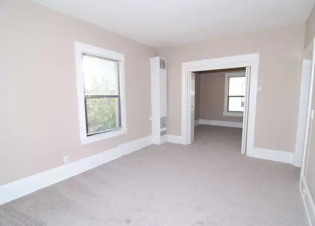 Property at 715 4th Ave N Unit 31, Seattle, WA, 98109, 2 beds, 1 bath, [object Object]