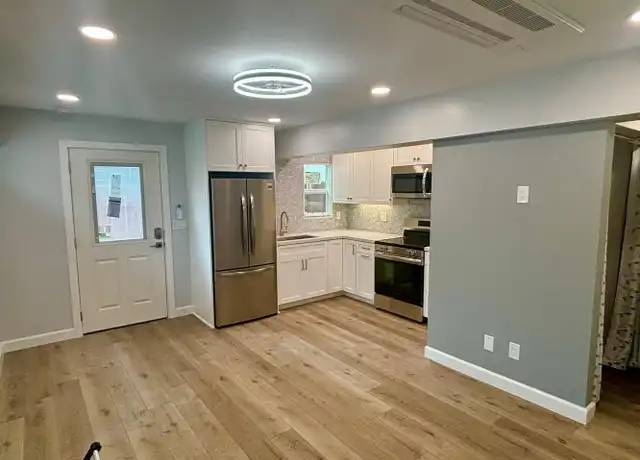 Property at 961 Thomas Ave #4, San Diego, CA, 92109, 0 beds, 1 bath, [object Object]