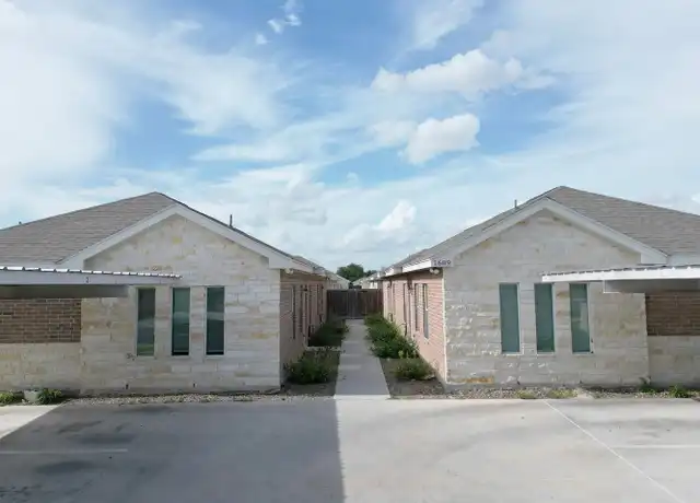 Property at 1609 W Cortlandt St Unit 2, Edinburg, TX, 78541, 3 beds, 2 baths, [object Object]