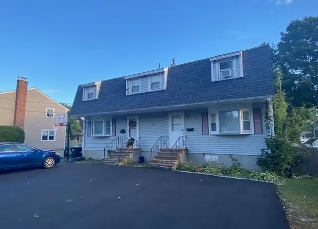 Property at 636 Torrey St Unit Right side, Brockton, MA, 02301, 3 beds, 1.5 baths, [object Object]
