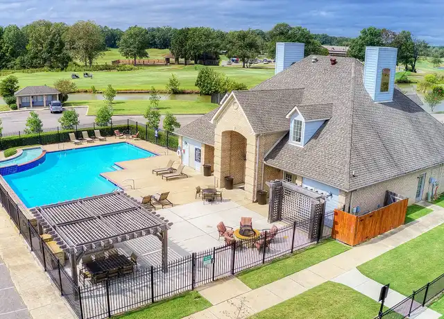 Property at North Creek - 8786 N Creek Blvd, Southaven, MS, 38671, 1-3 bed, 1-2 bath, [object Object]