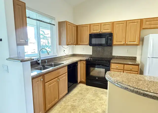 Property at 75-5919 Alii Dr Unit HH22, Kailua Kona, HI, 96740, 3 beds, 2 baths, [object Object]