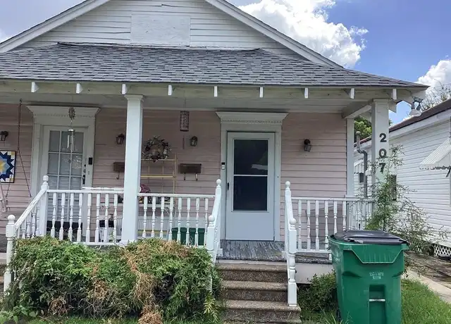 Property at 207 Aris Ave, Metairie, LA, 70005, 1 bed, 1 bath, [object Object]