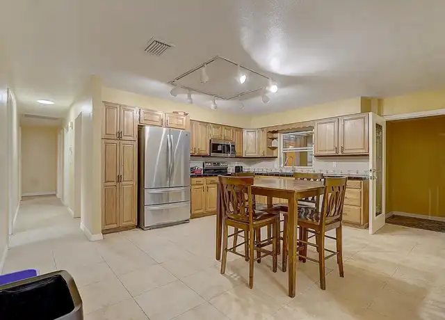 Property at 1209 Mayflower Dr, Lakeland, FL, 33810, 1 bed, 1 bath, [object Object]