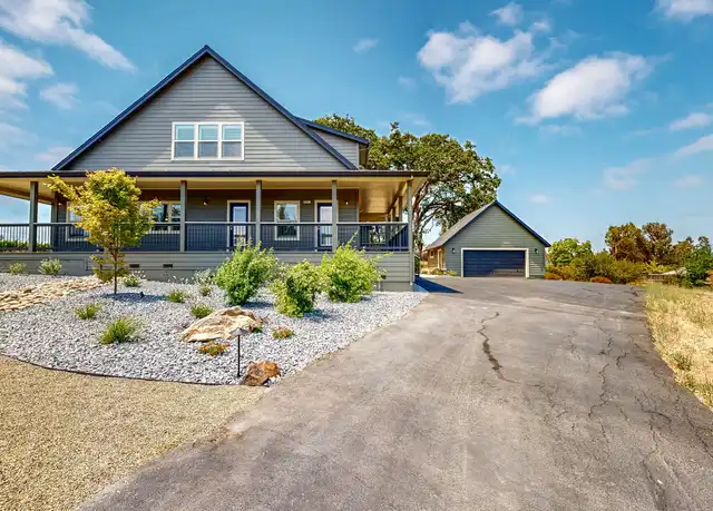 Property at 9901 Old Camp Ln, Windsor, CA, 95492, 4 beds, 3.5 baths, [object Object]