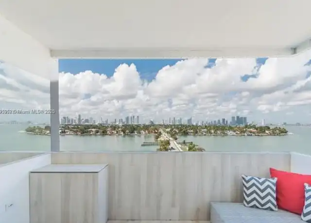 Property at 3 Island Ave Unit 9D, Miami Beach, FL, 33139, 2 beds, 2 baths, [object Object]