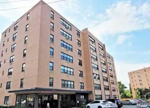Property at 2352 Linwood Ave Unit 5H, Fort Lee, NJ, 07024, 1 bed, 1 bath, [object Object]