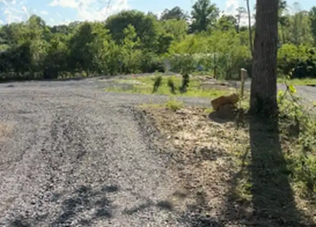 Property at 118 Ponderosa Dr Unit G, Trenton, GA, 30752, 1 bed, 1 bath, [object Object]
