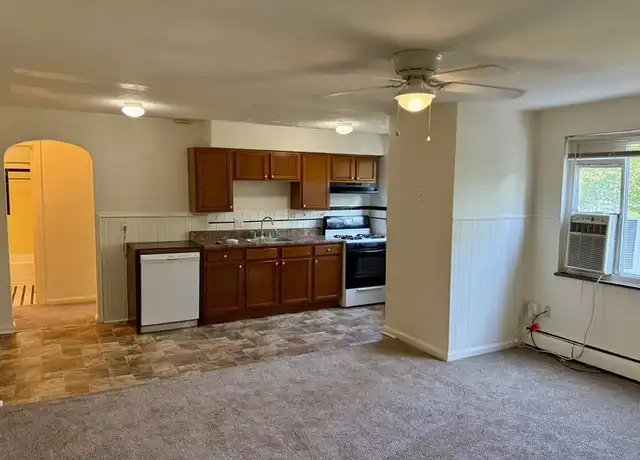 Property at 3265 Glendora Ave, Cincinnati, OH, 45220, 1 bed, 1 bath, [object Object]