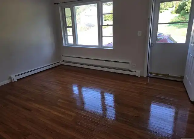 Property at 785 Warwick Tpke Unit 2, Hewitt, NJ, 07421, 1 bed, 1 bath, [object Object]