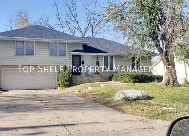 Property at 2202 62nd St, Des Moines, IA, 50322, 2 beds, 1 bath, [object Object]