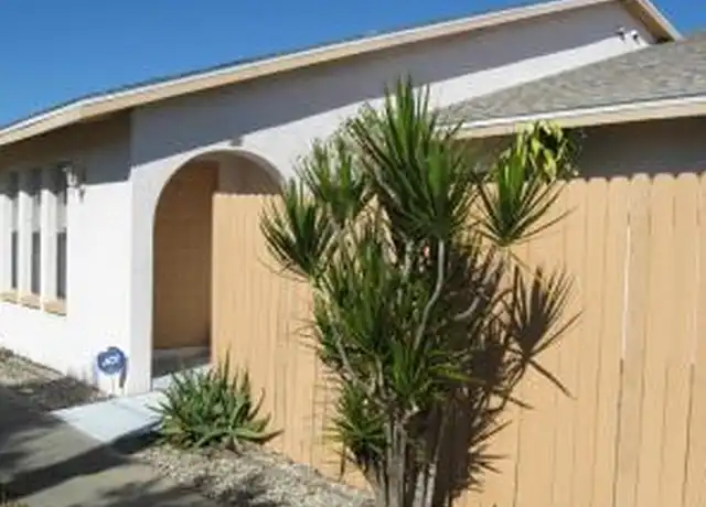 Property at 608 SE 46th Ter, Cape Coral, FL, 33904, 2 beds, 2 baths, [object Object]