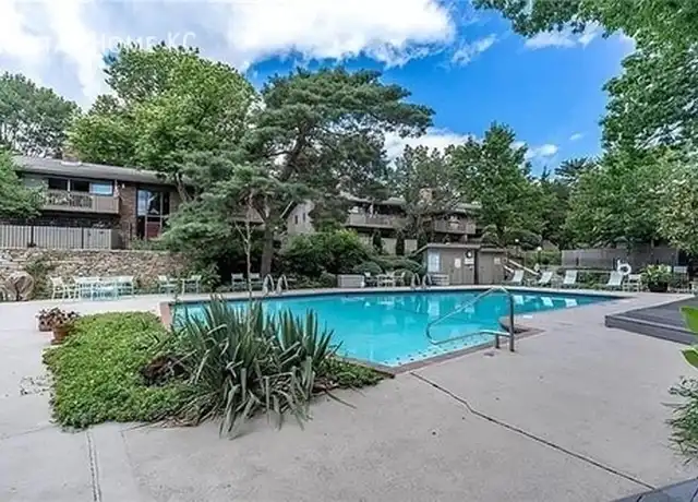 Property at 8738 Metcalf Ave #101, Overland Park, KS, 66212, 2 beds, 1 bath, [object Object]