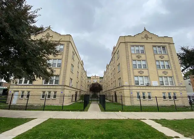 Property at Emerald Apartments - 3440 W Franklin Blvd, Chicago, IL, 60624, 2-3 beds, 1 bath, [object Object]