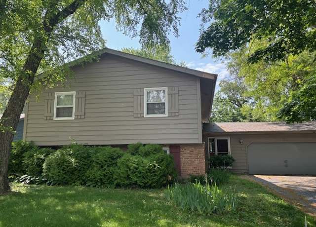 Photo of 721 S Vista Dr, Algonquin, IL 60102