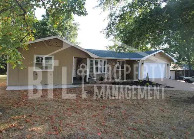 Property at 139 Eagle Rock Rd, Branson, MO, 65616, 3 beds, 2 baths, [object Object]